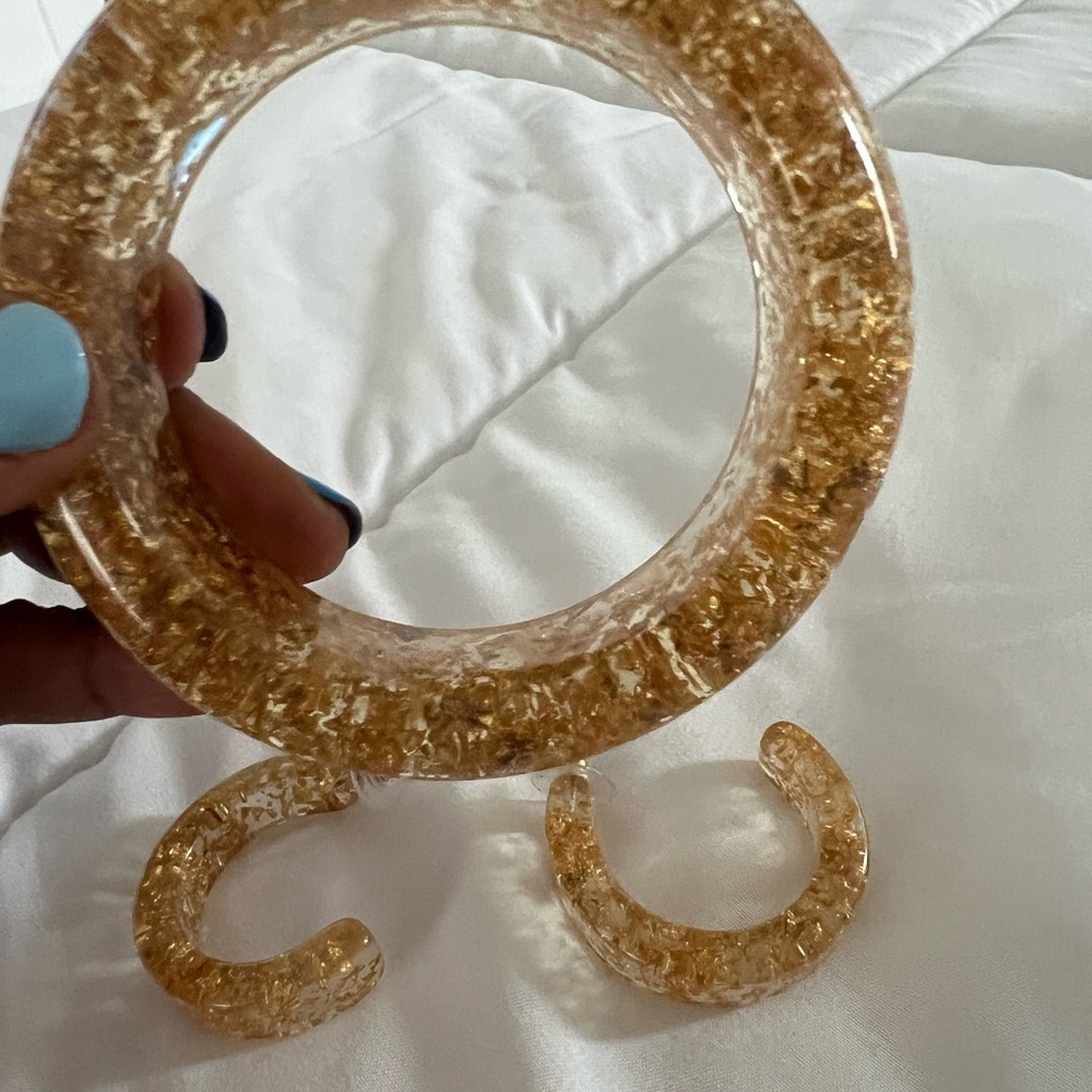 Gold Resin Bangle and Earrings Set